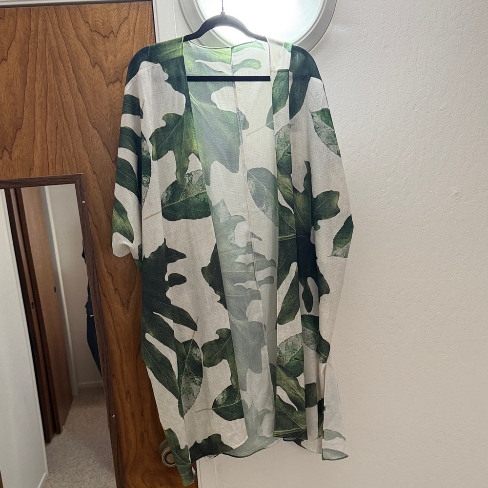 Leaf Print Sheer Kimono Cardigan - Green and White